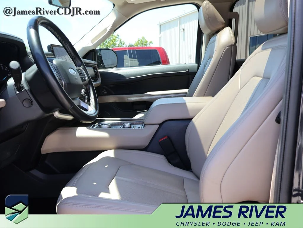 Used 2024 Gray Ford Limited image 24