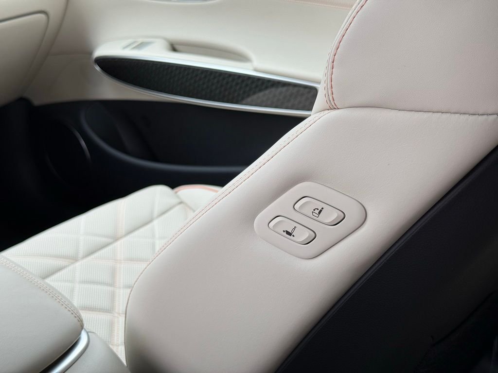 2026 GENESIS GV70 Sport Prestige - Photo 15