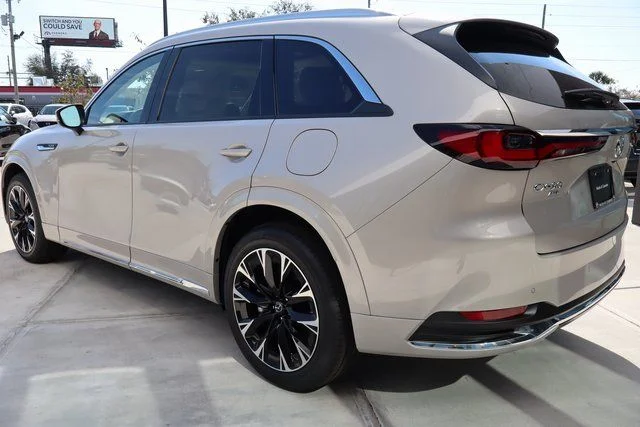 2026 Mazda CX-90 Premium Plus Package - Photo 6