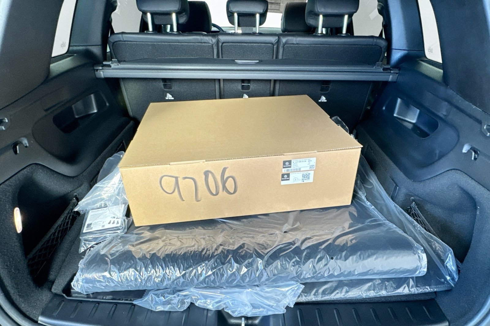 New 2026 Night Black Mercedes-Benz GLB 250 image 24
