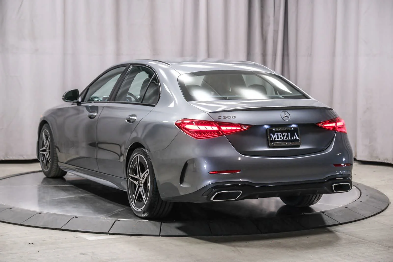 W1KAF4GB3NR066990