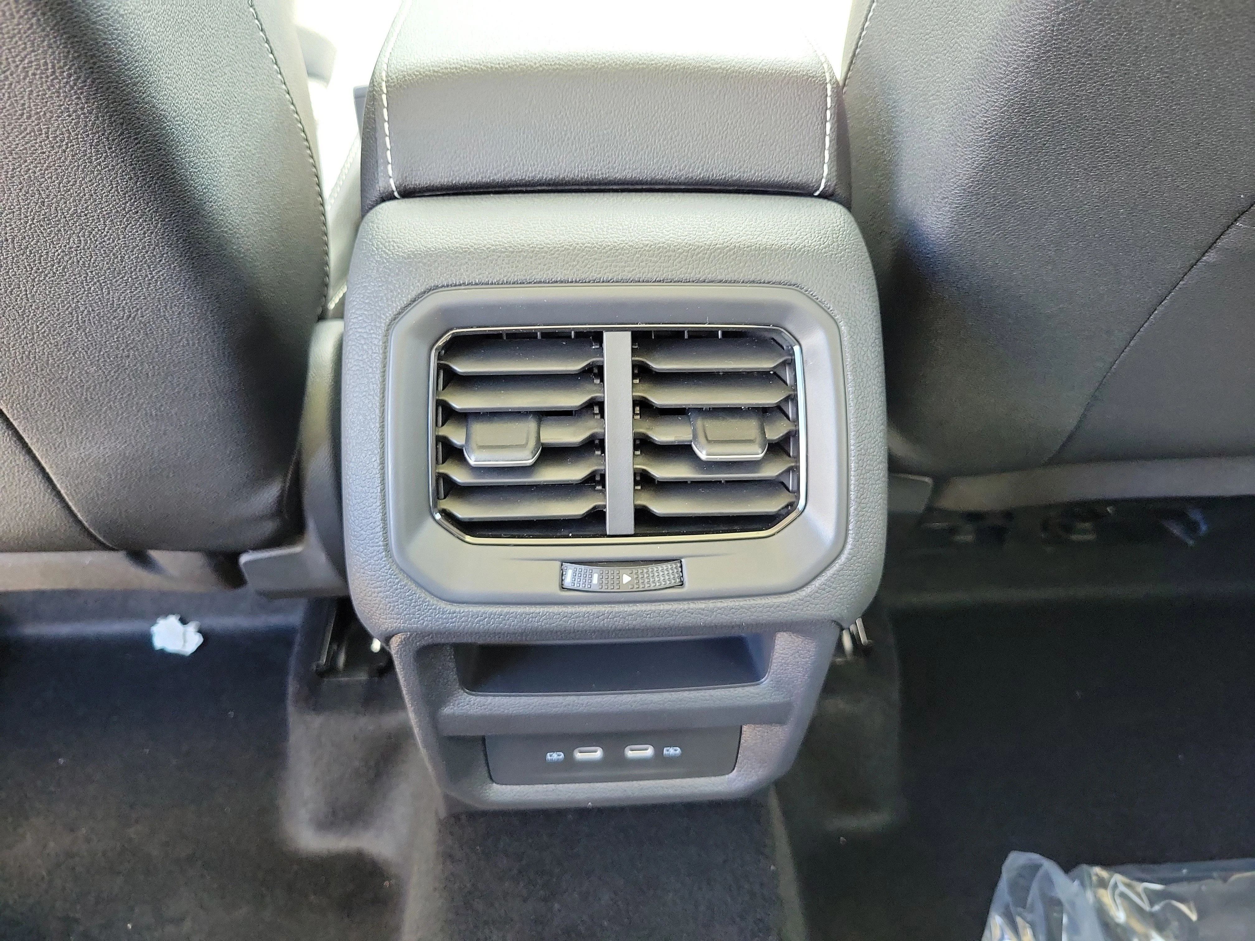 New 2026 Black Volkswagen 1.5T SEL image 15