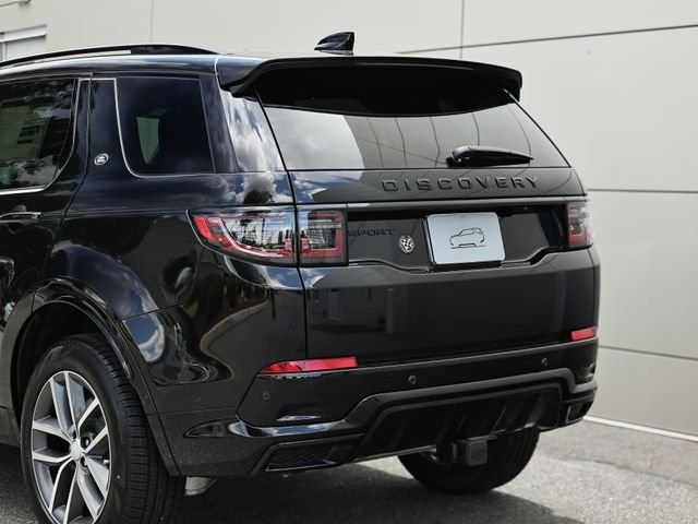 New 2026 Santorini Black Land Rover Landmark image 8