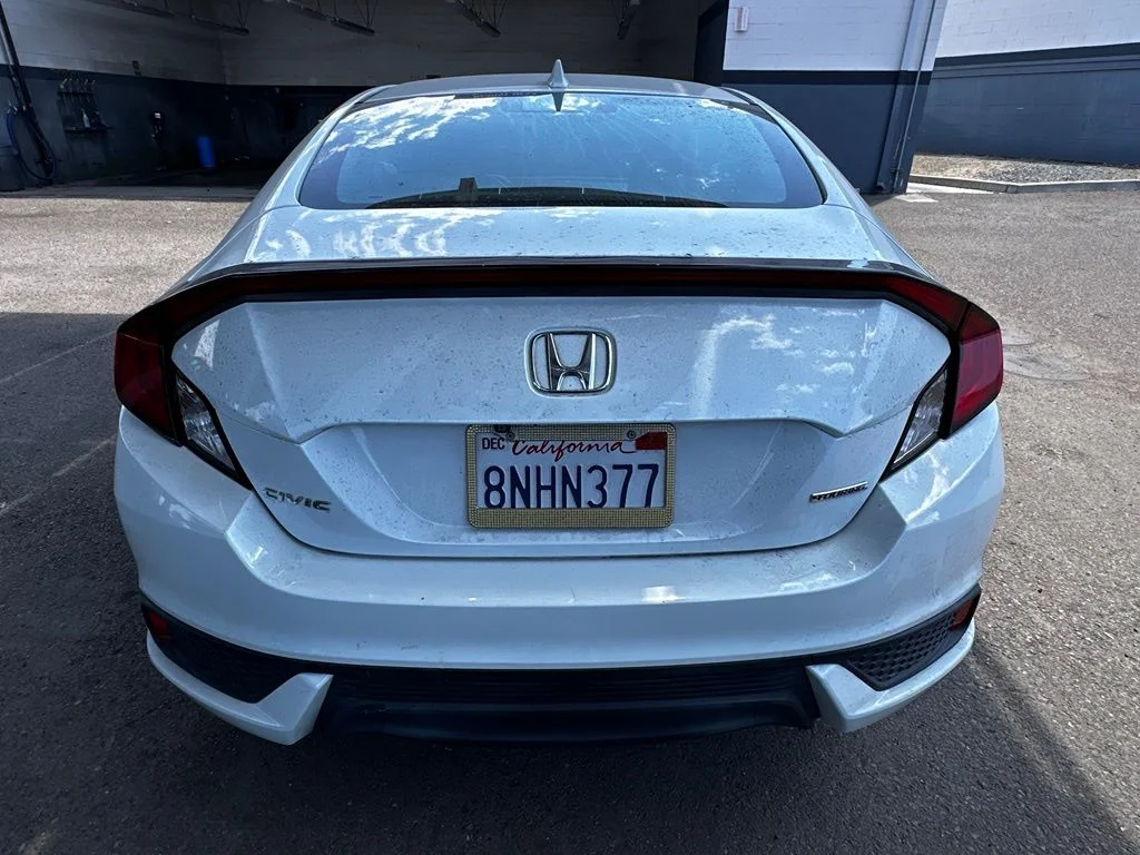 Used 2019 White Honda Touring image 24