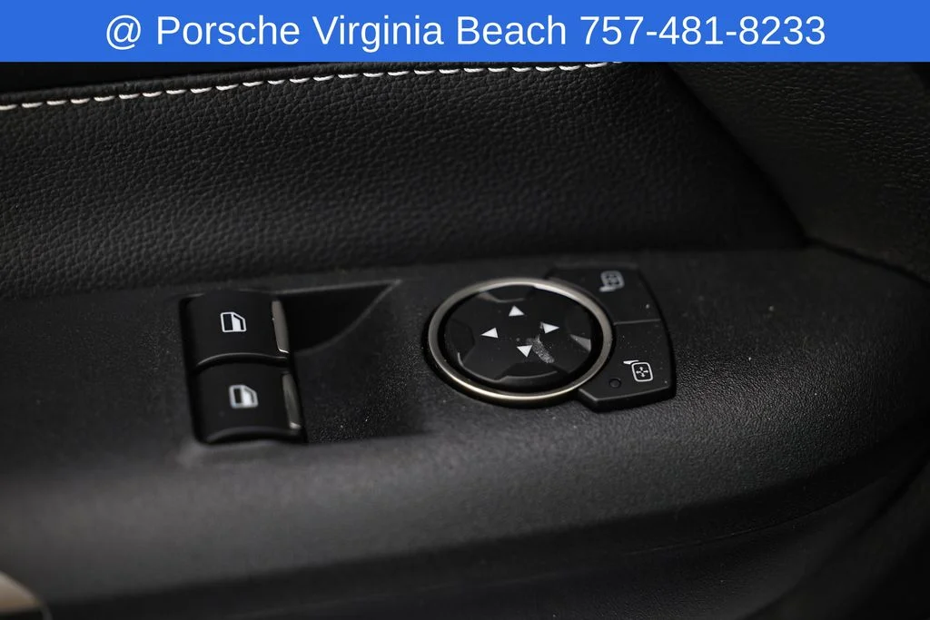 Used 2021 White Ford Shelby GT500 image 25