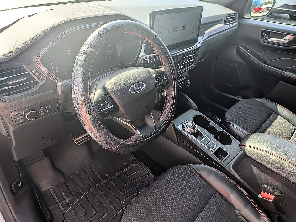 Used 2024 White Metallic Ford ST-Line image 12