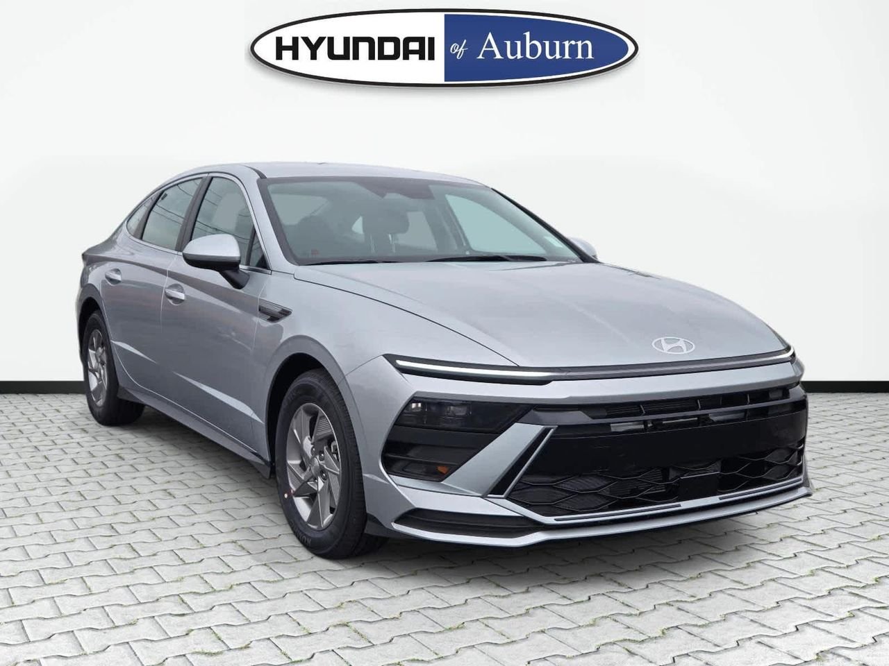 2026 Hyundai Sonata SE's photo