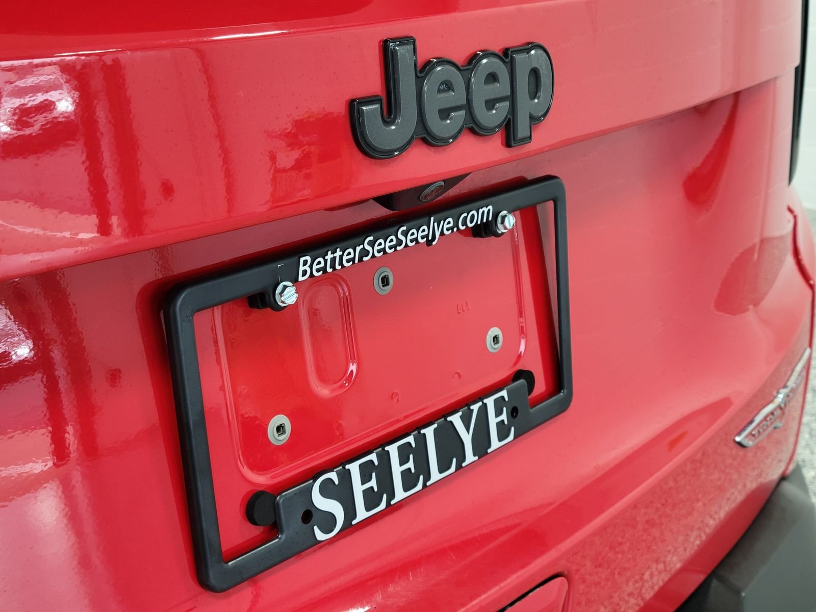 Used 2020 Red Jeep Sport image 32
