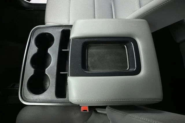 Used 2016 Silver Chevrolet LS image 24