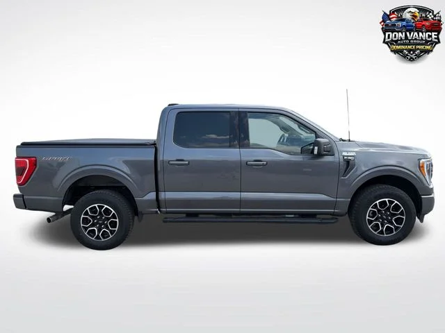 Used 2023 Gray Ford XLT image 9