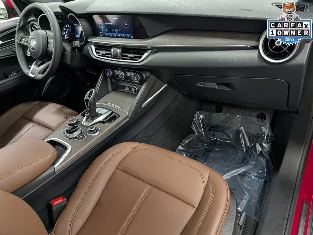 Used 2023  Alfa Romeo Ti image 30