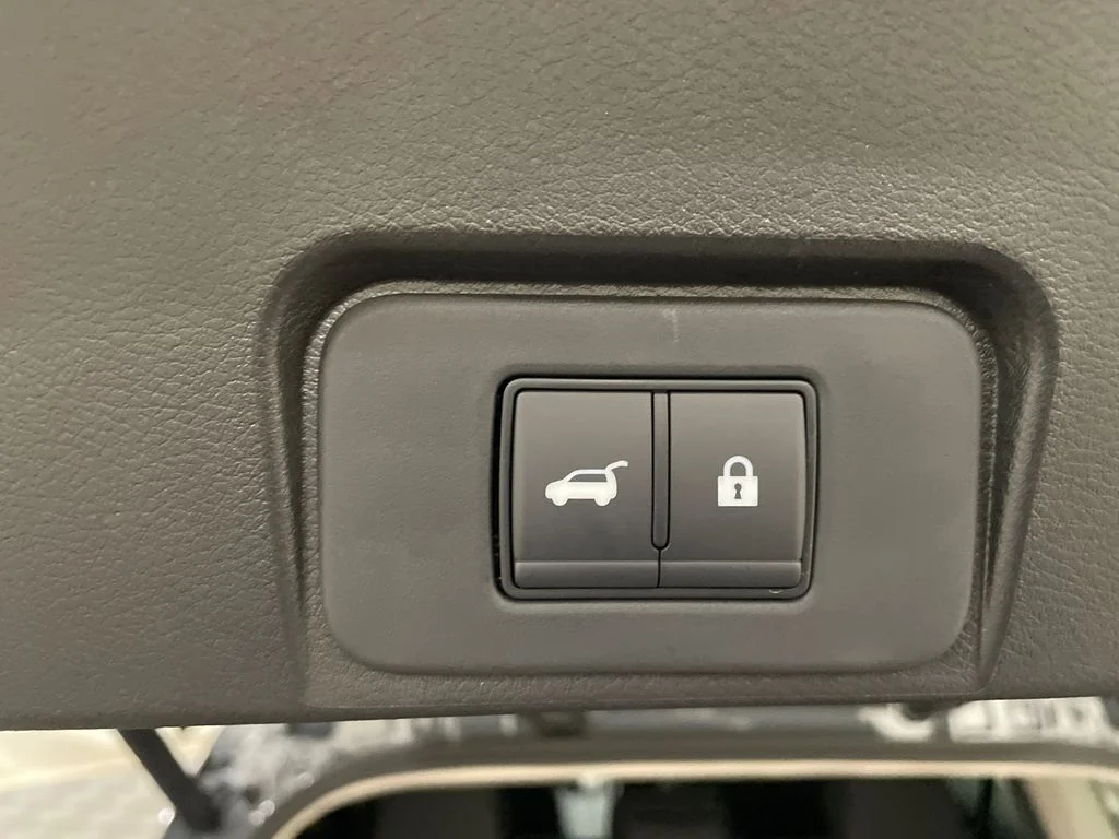 New 2026 Boulder Gray Pearl Nissan SV image 8