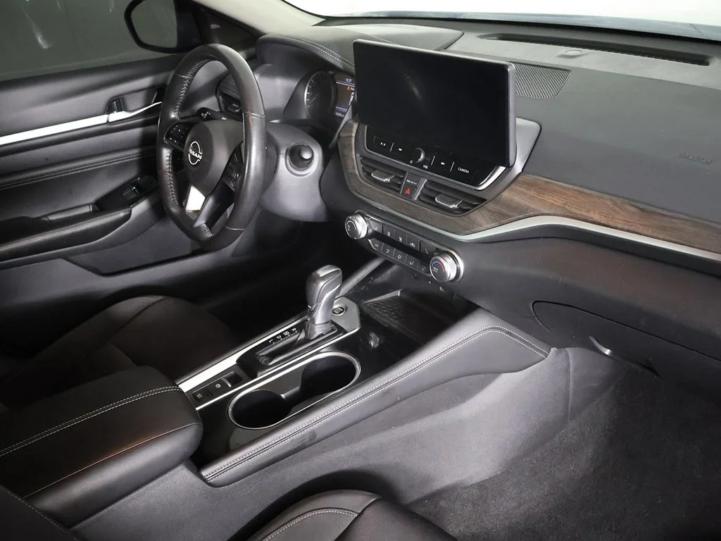 Used 2023 Gray Nissan 2.5 SV image 29