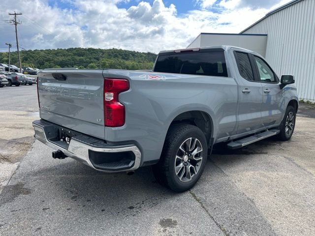 Used 2024 Gray Chevrolet LT image 6
