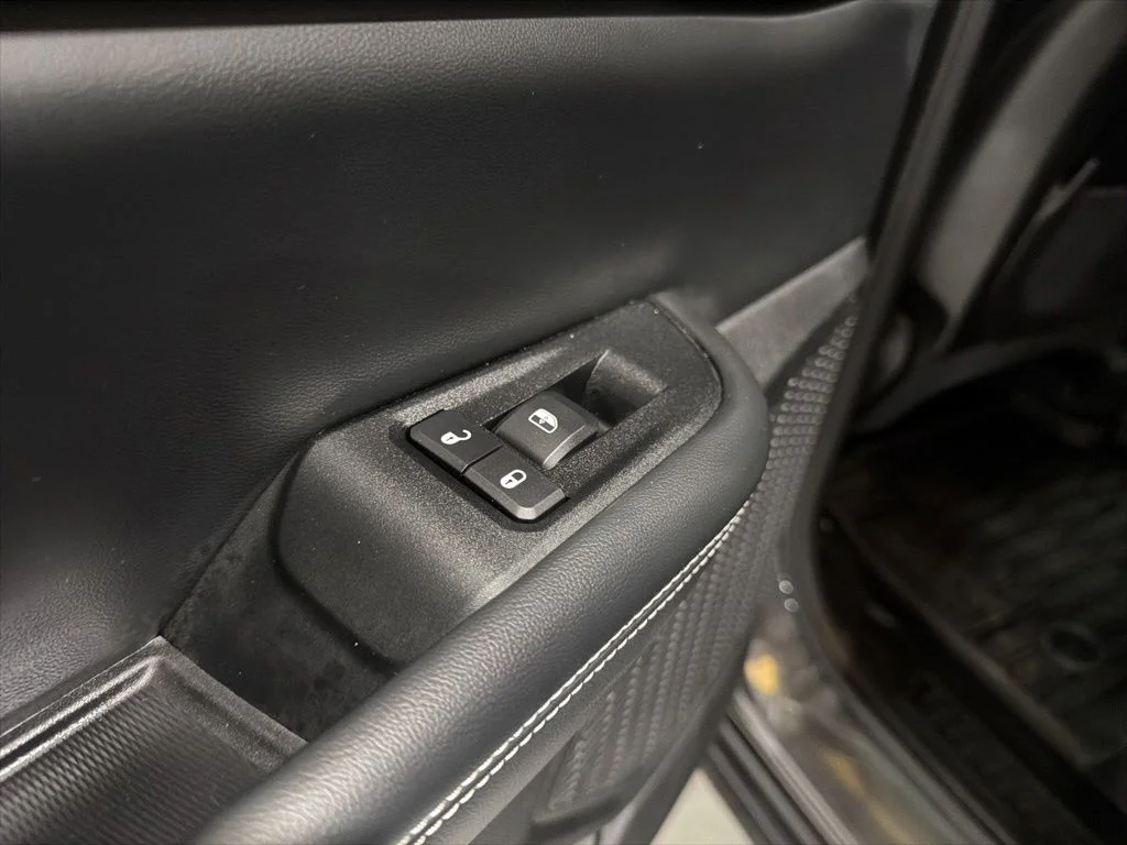 Used 2023 Gray Jeep Altitude X image 35