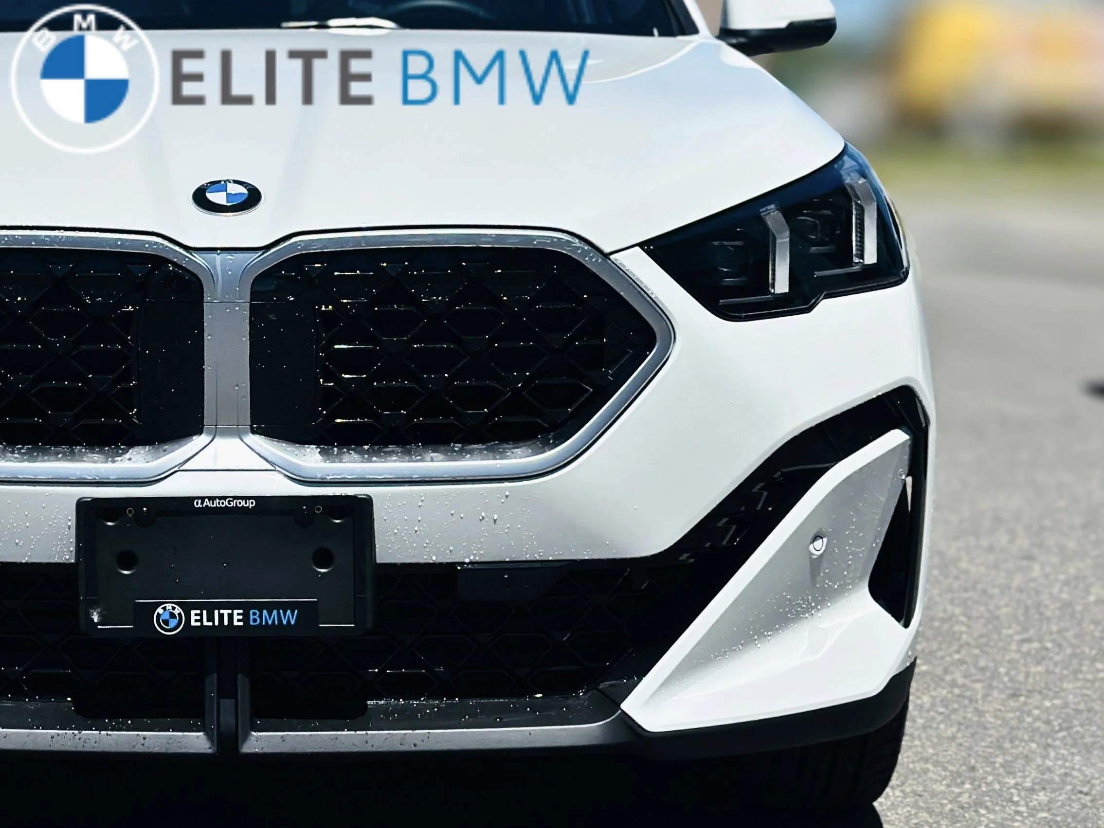 Used 2026 Mineral White Metallic BMW xDrive28i image 37