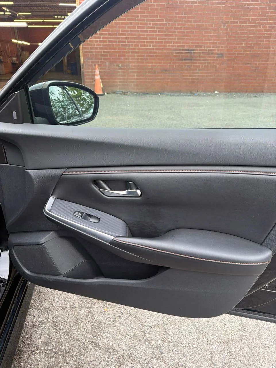 Used 2020 Black Nissan SR image 21