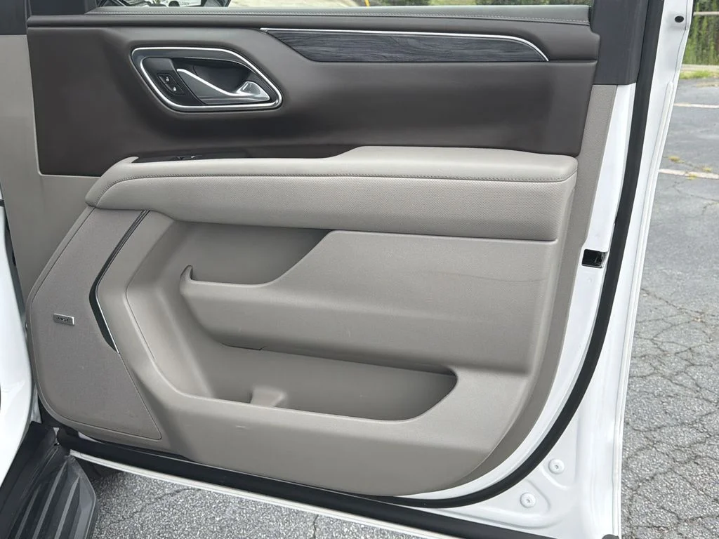 2023 GMC Yukon SLT - Photo 10