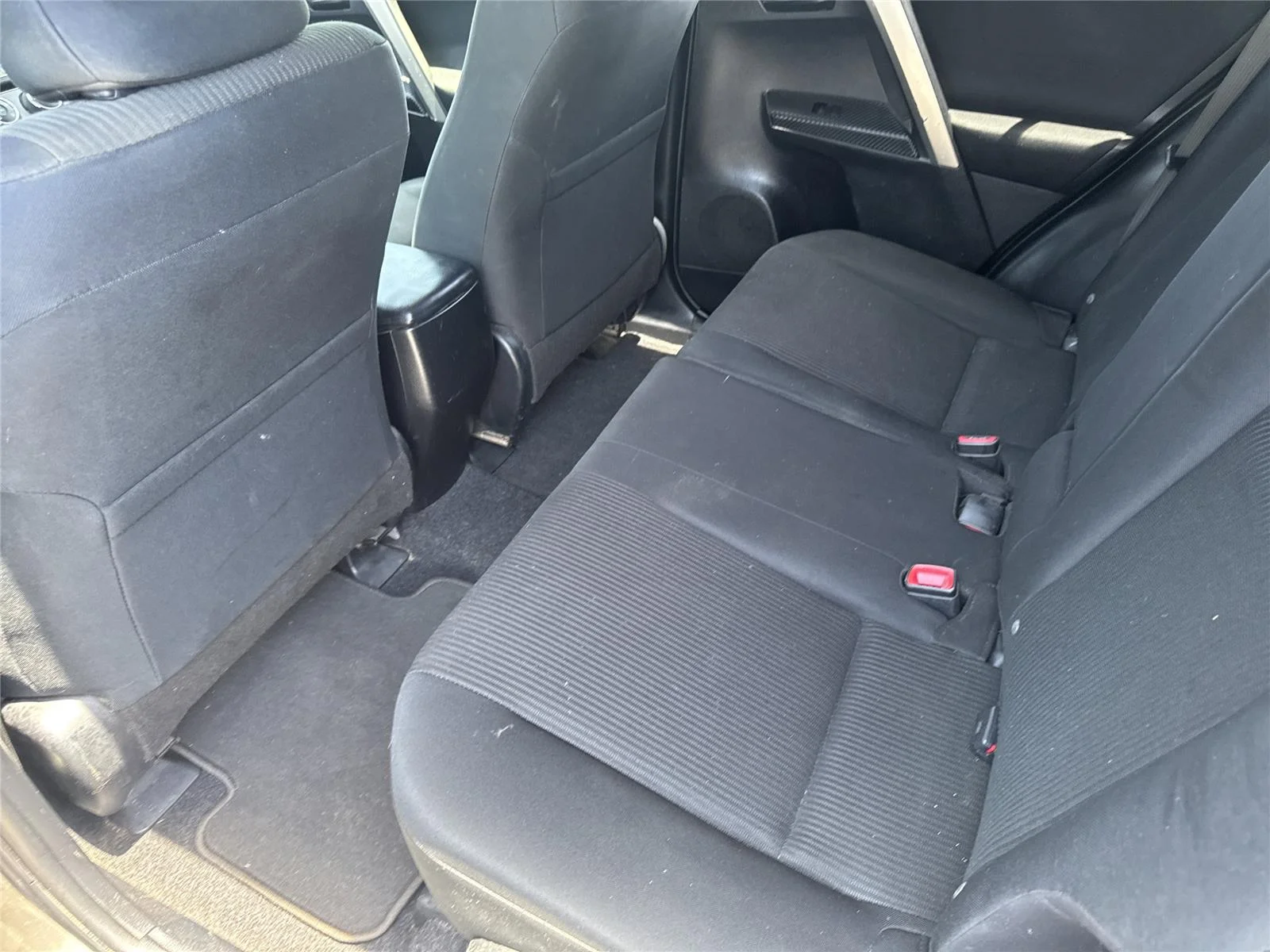 Used 2014 Pyrite Mica Toyota LE image 29