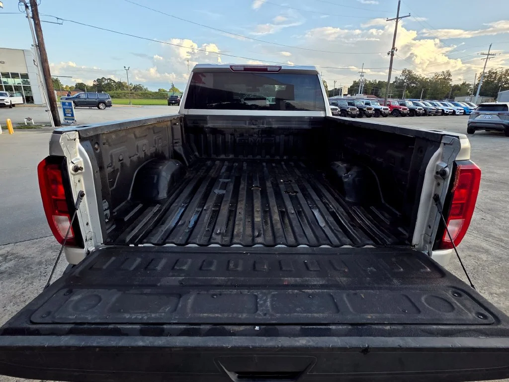 Used 2023 Silver GMC Pro image 9