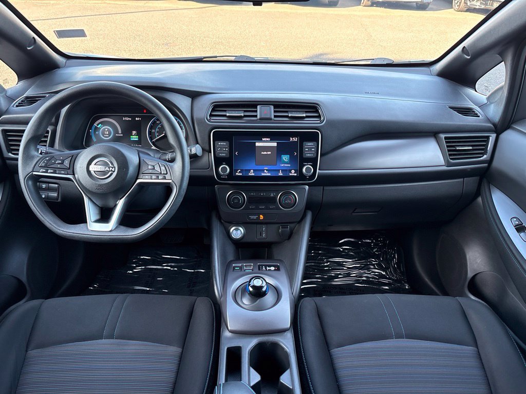Used 2023 Super Black Nissan S image 27