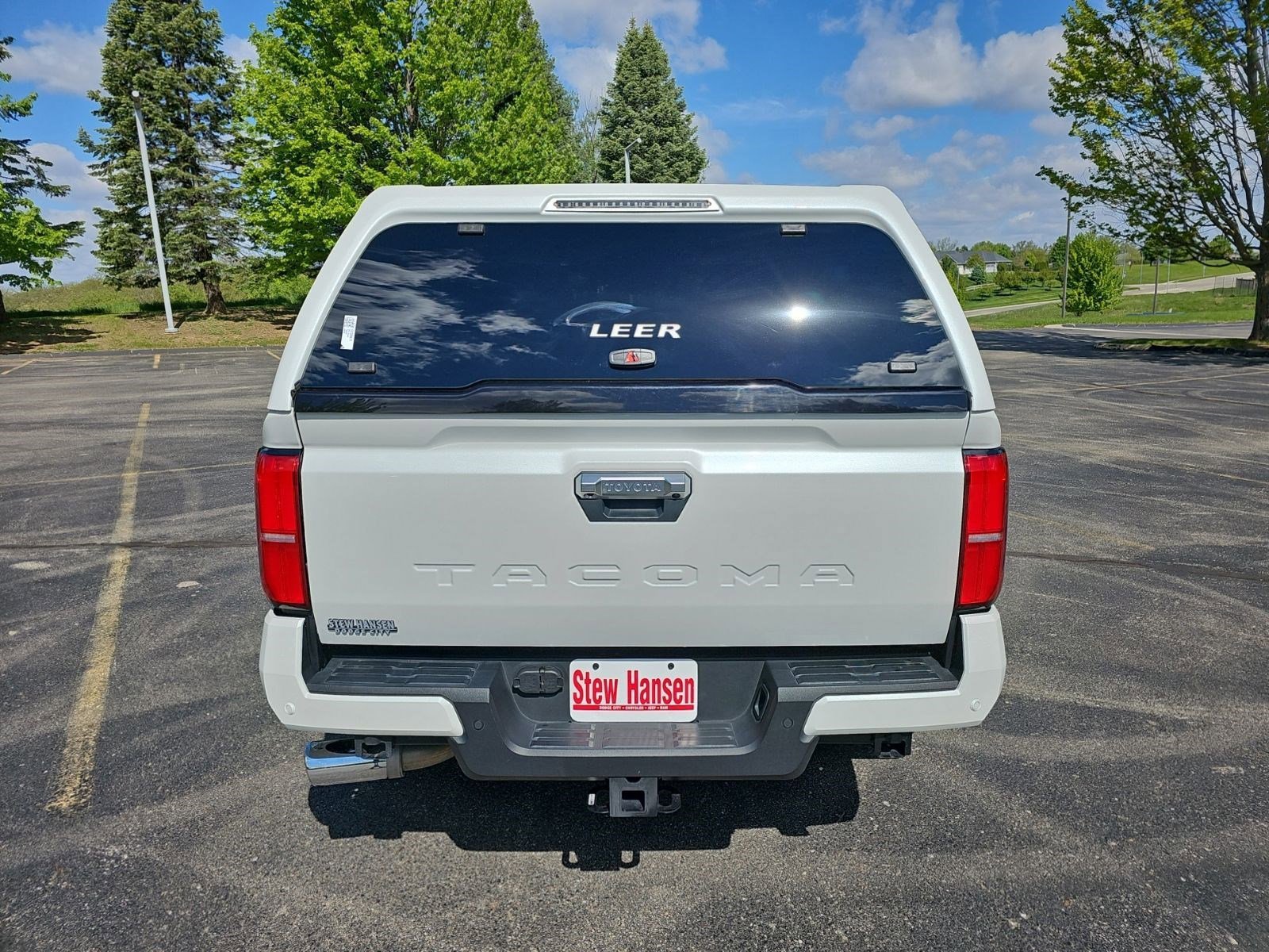 Used 2024 Pearl Toyota Limited image 4