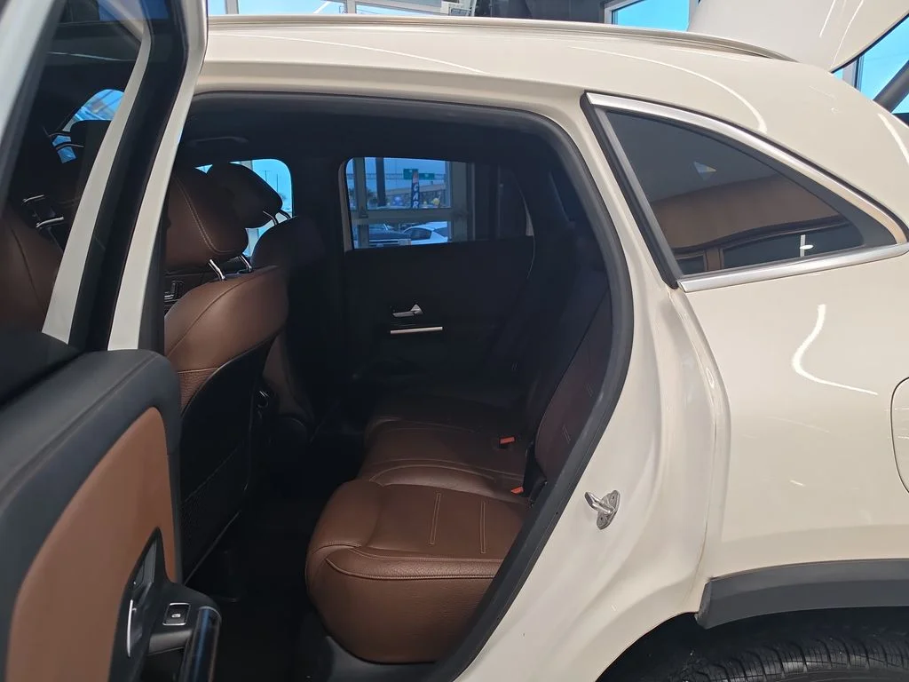 2023 Mercedes-Benz GLA Base - Photo 30