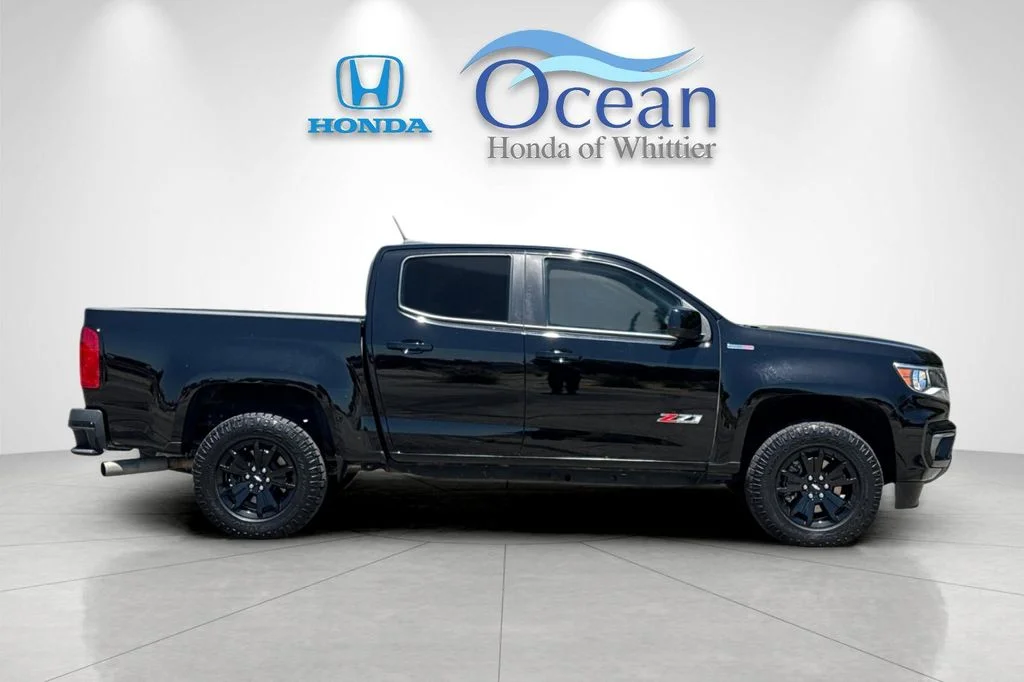Used 2022 Black Chevrolet Z71 image 3