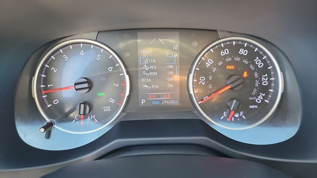 Used 2021 White Toyota XLE image 22