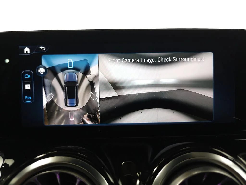 New 2026 Polar White Mercedes-Benz GLB 250 image 55