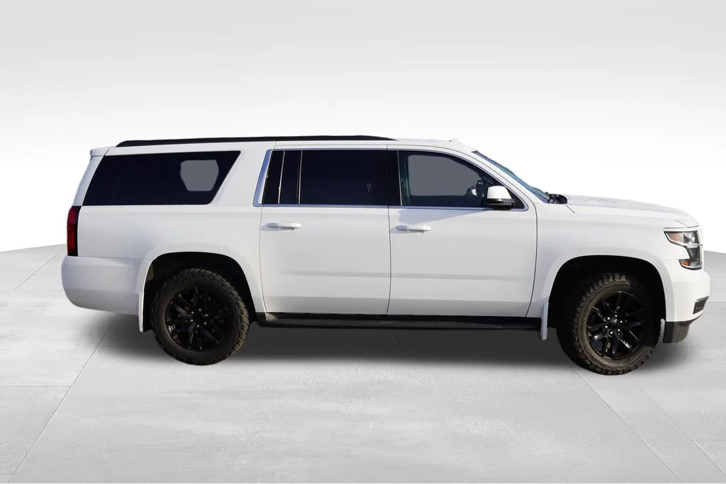 Used 2019 Summit White Chevrolet LT image 2
