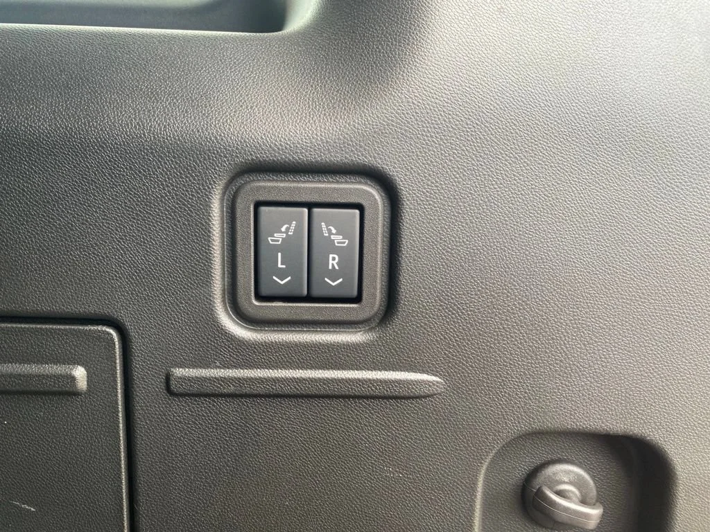 Used 2026 Solar Orange GMC 3X image 34