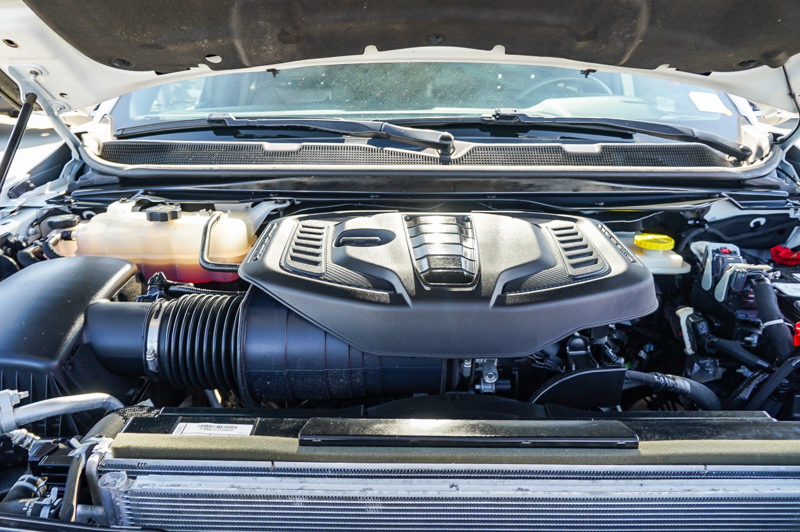 2023 Jeep Wagoneer L Series II - Photo 29