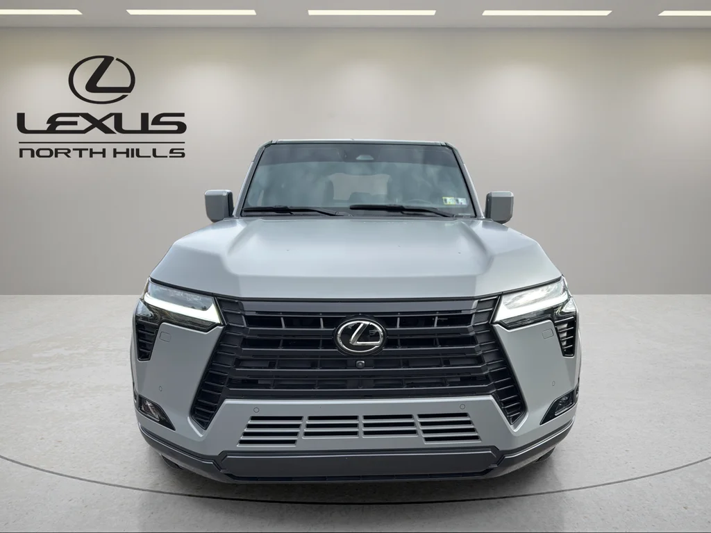 Certified Used 2024  Lexus 550 Luxury+ image 1