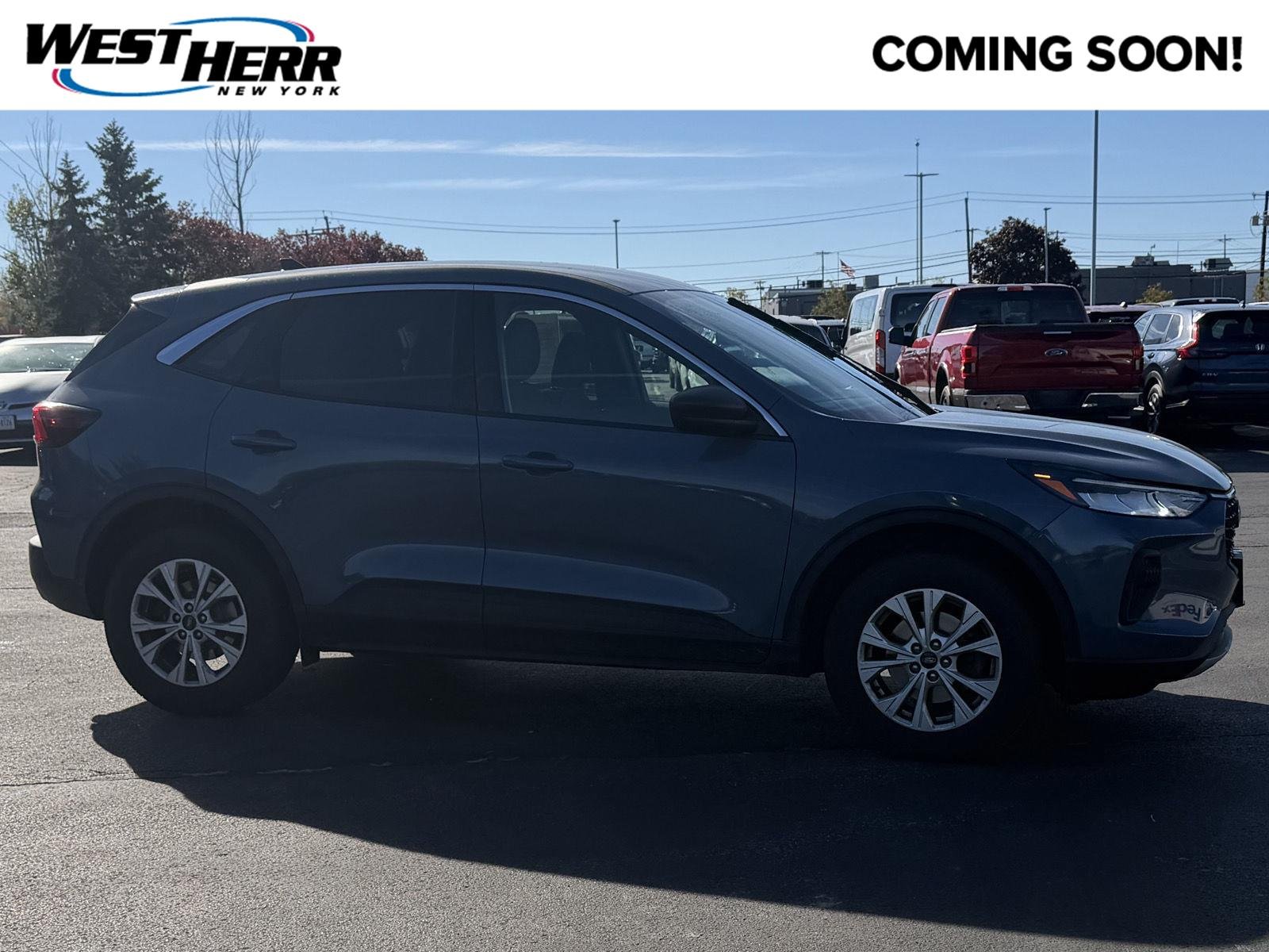 Used 2023 Vapor Blue Ford Active image 1