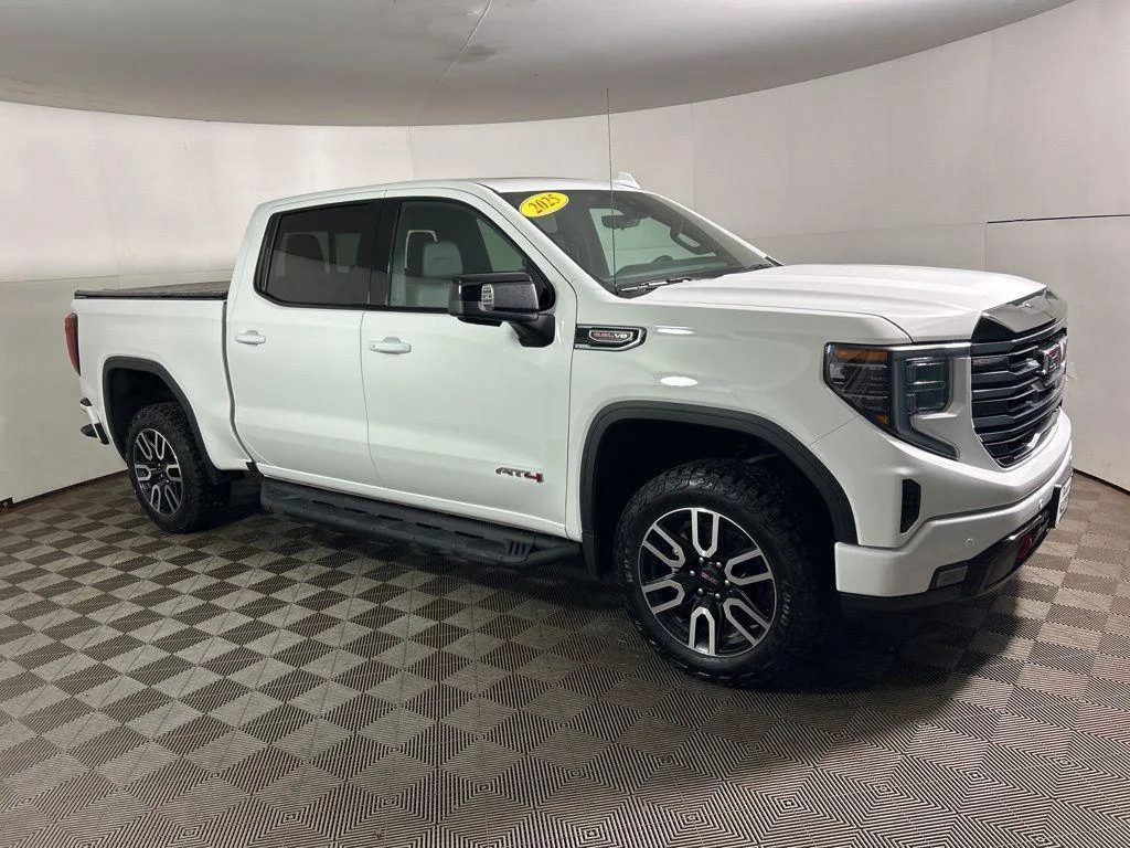 Used 2025 Summit White GMC AT4 image 7