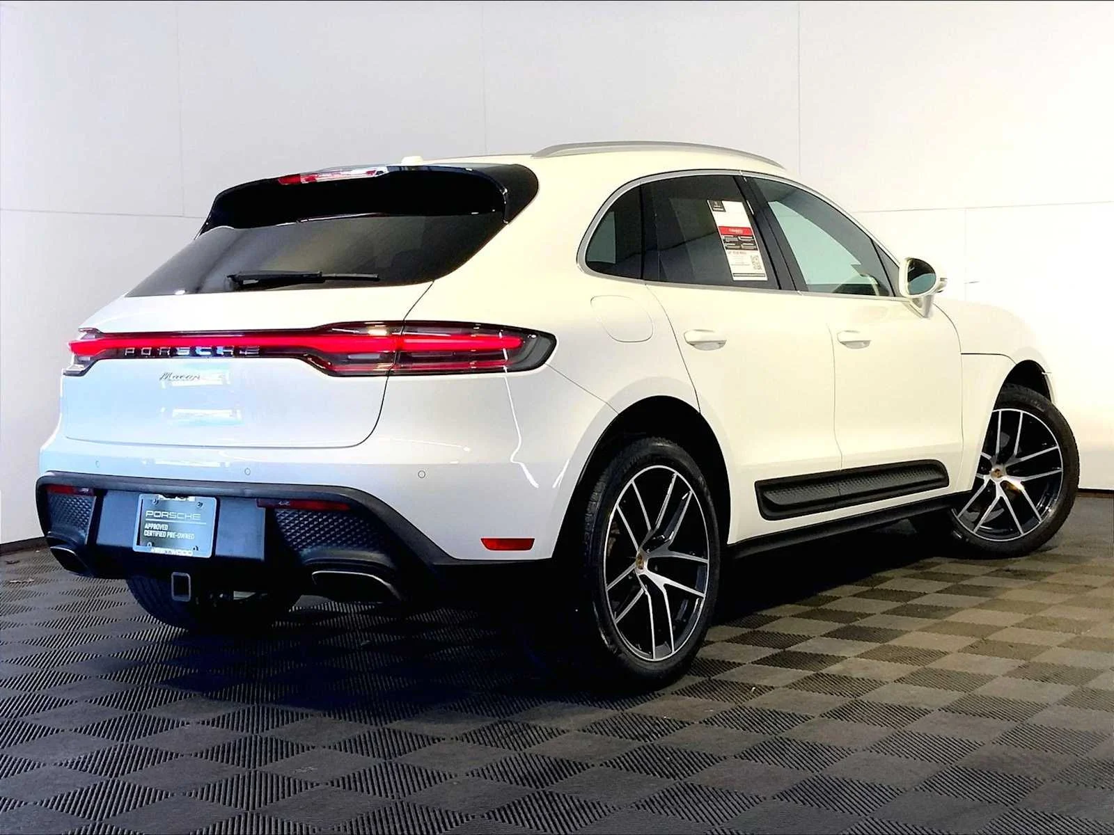 Certified Used 2024 White Porsche  image 7