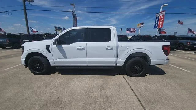 New 2026 Oxford White Ford XLT image 6