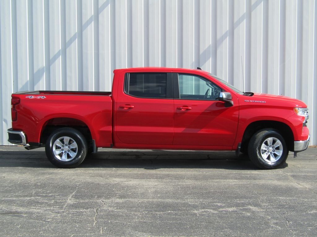 Used 2026 Chevrolet Silverado 1500 LT with VIN 1GCUKDED1TZ141416 for sale in Kansas City