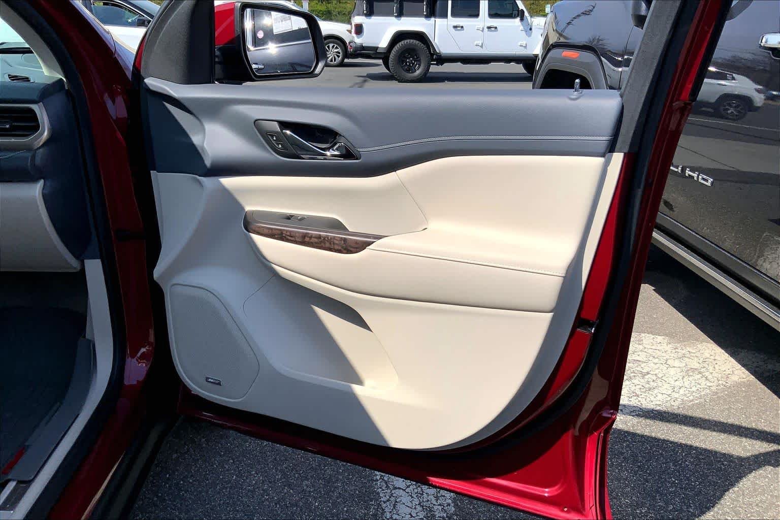 Used 2020 RED QUARTZ TINTCOAT GMC Denali image 22
