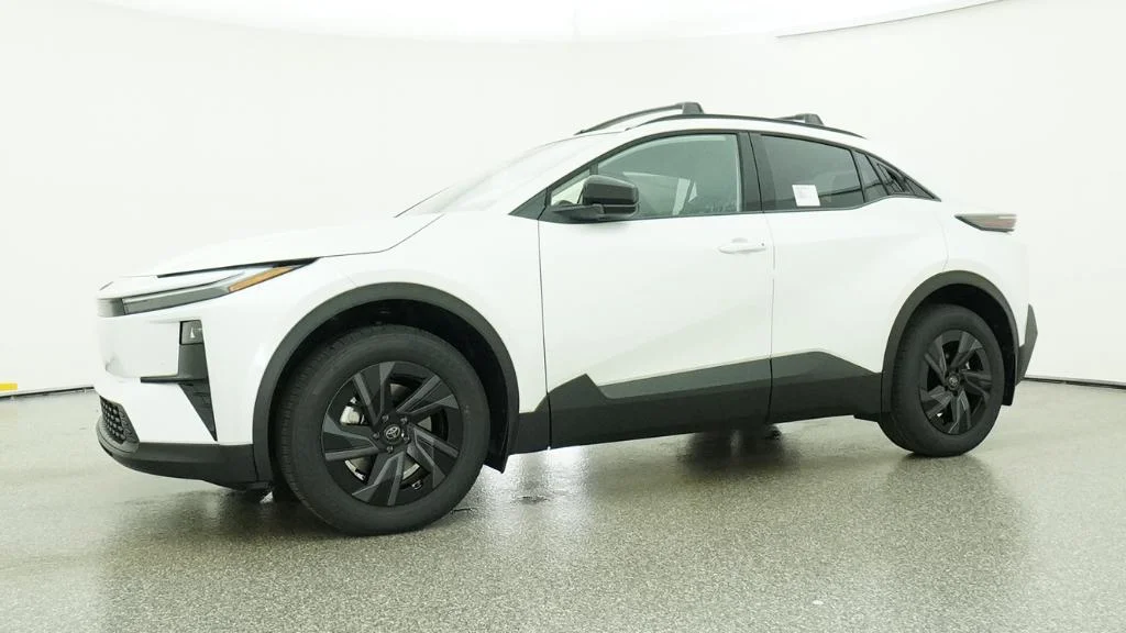New 2026 Wind Chill Pearl Toyota SE image 13