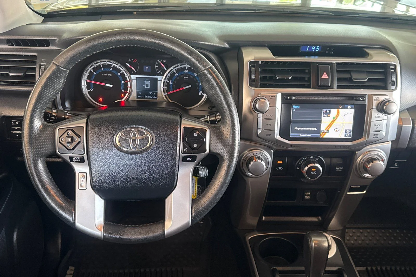 Used 2018 Magnetic Gray Metallic Toyota SR5 Premium image 11