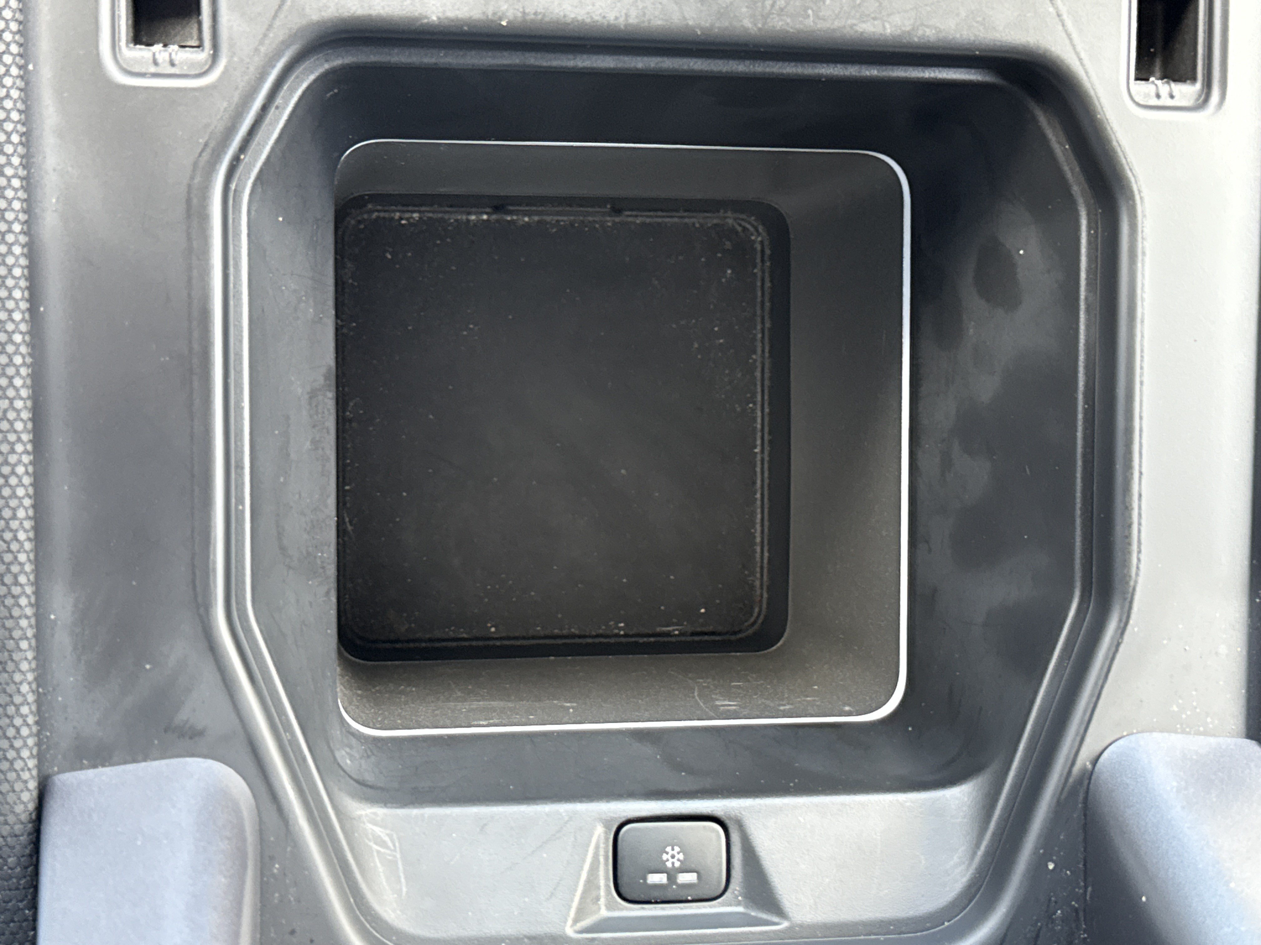 2021 Land Rover Defender X-Dynamic SE - Photo 35