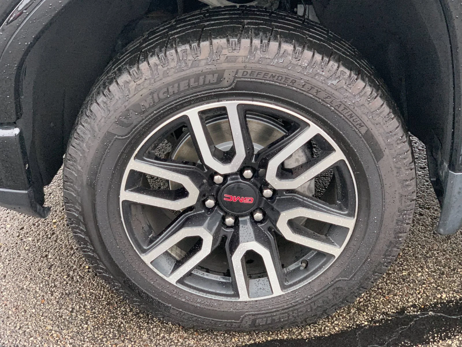 Used 2024 Onyx Black GMC AT4 image 31