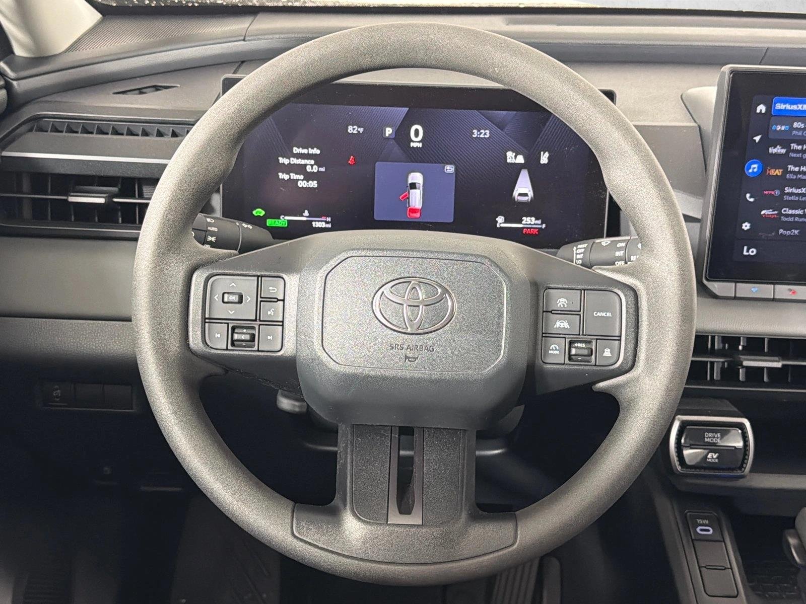 Used 2026  Toyota LE image 23
