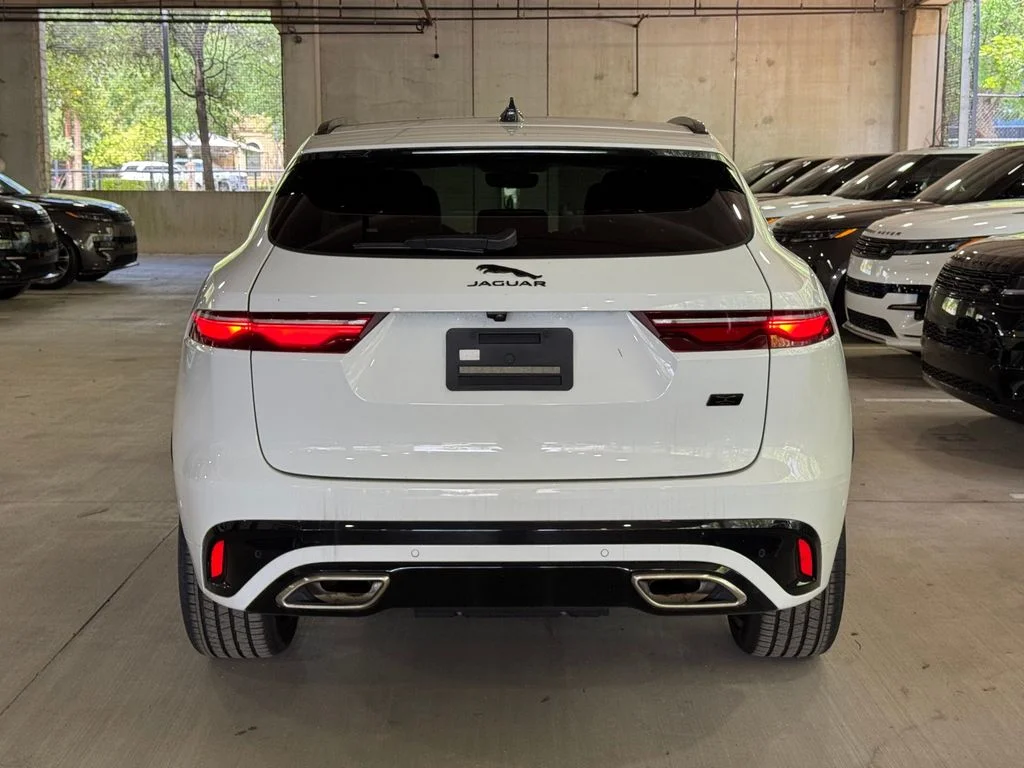New 2026 Fuji White Jaguar P400 R-Dynamic S image 7