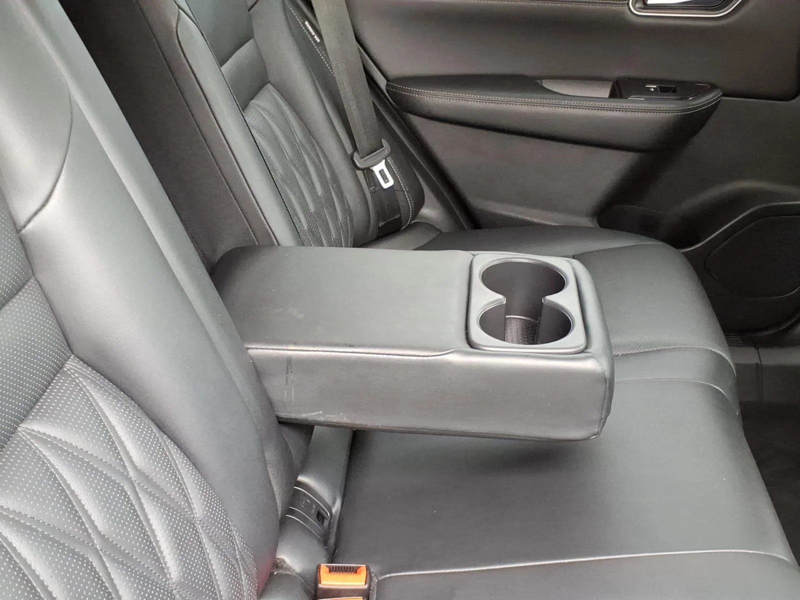 Used 2022 Boulder Gray Pearl/Super Black Nissan Platinum image 27