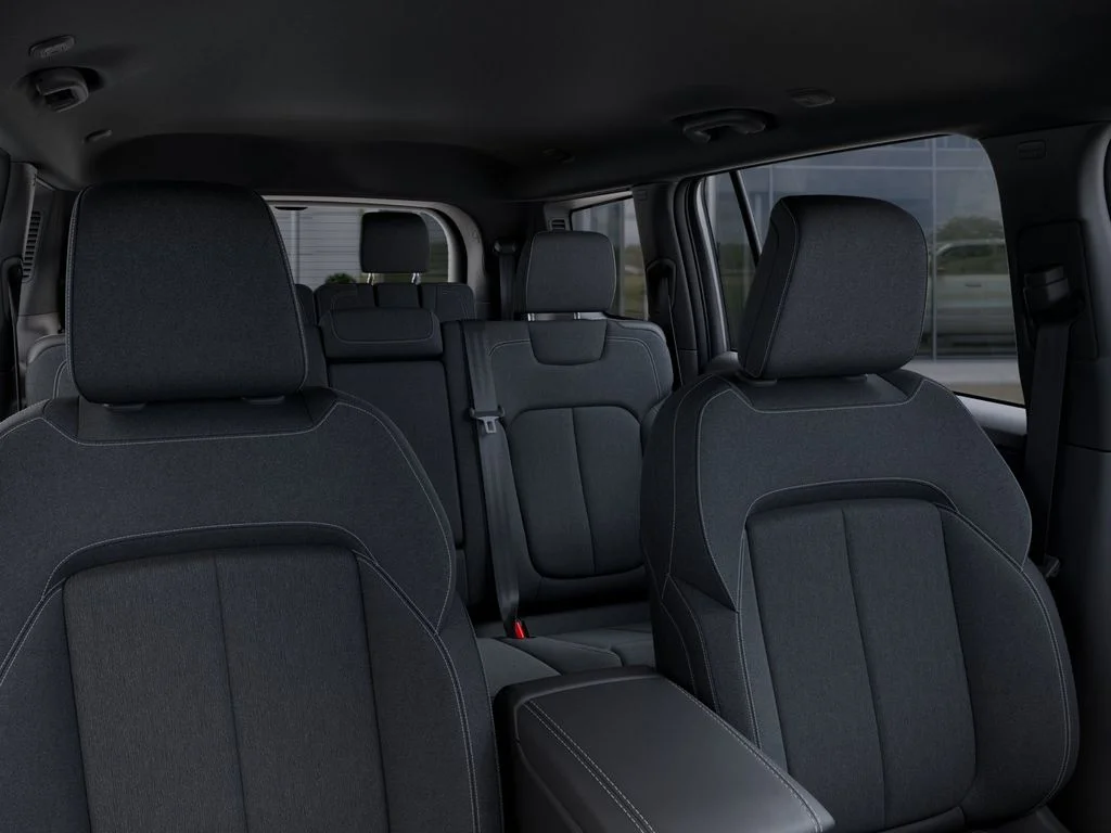 New 2026 Bright White Clear-Coat Exterior Paint Jeep Laredo image 27