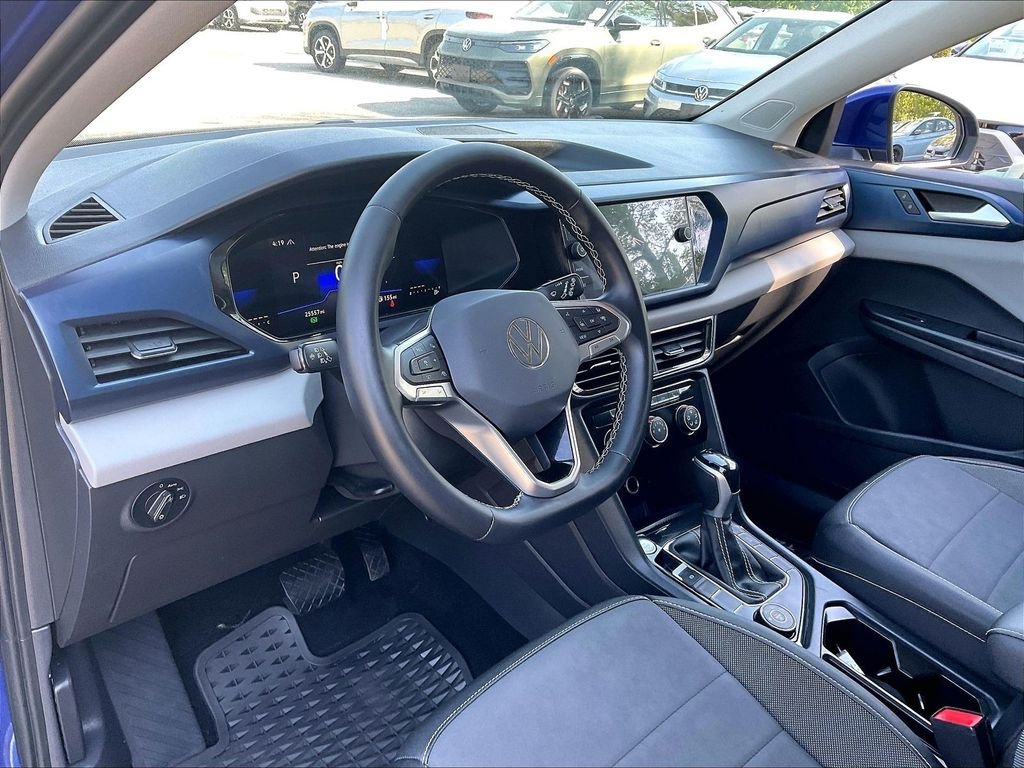 Used 2023 Blue Volkswagen 1.5T SE image 8