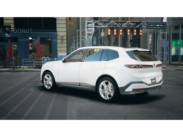 New 2027 Mineral White Metallic BMW X5 40 image 2